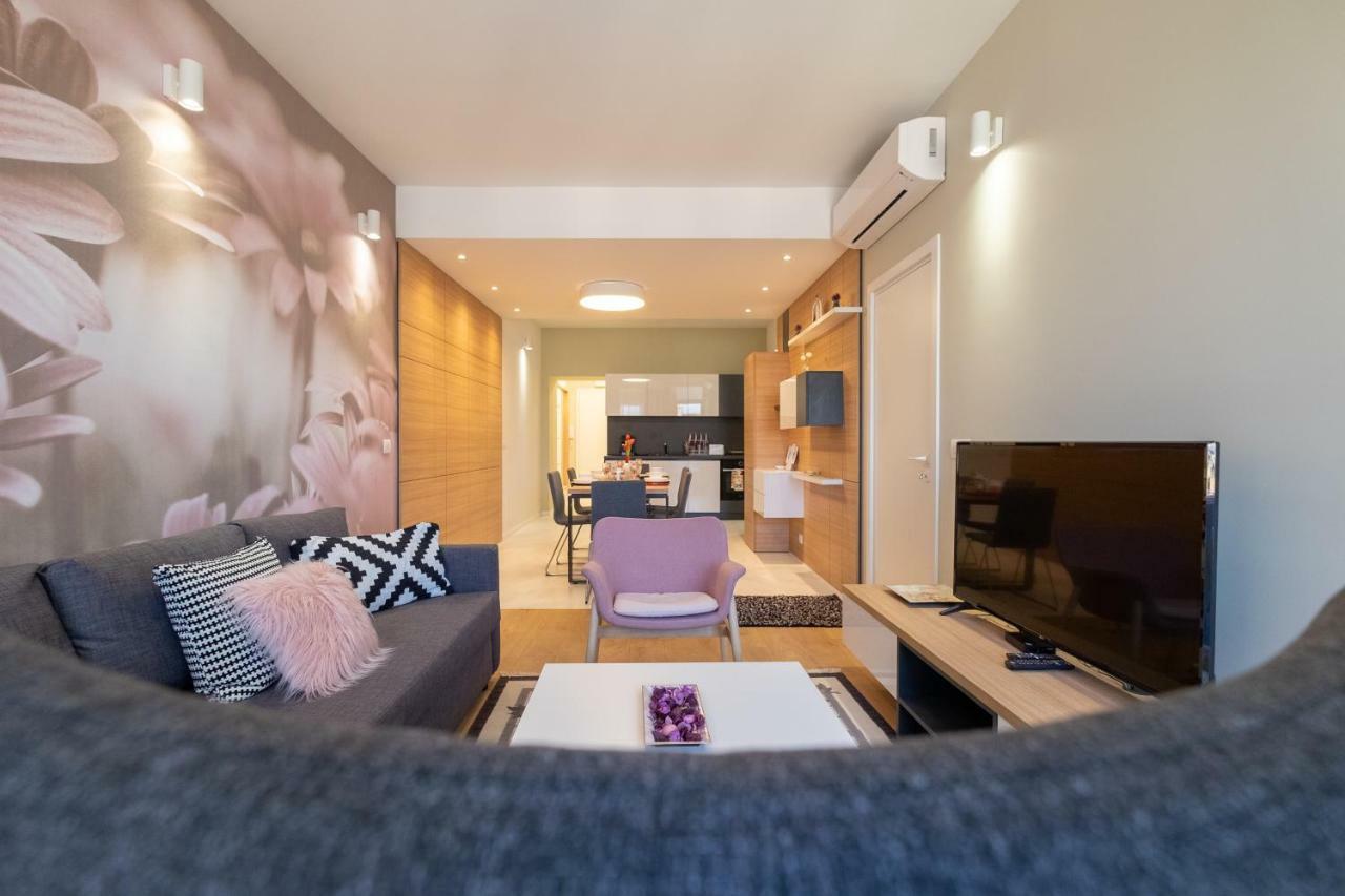 Apartamento Vitosha Blvd Luxury 2-bedroom, 2-bathroom With Balcony