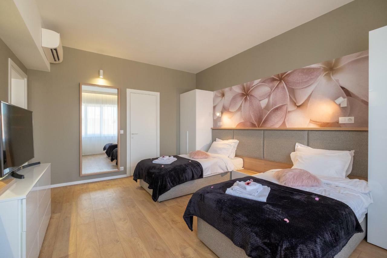 Vitosha Blvd Luxury 2-bedroom, 2-bathroom With Balcony Appartement Sofia