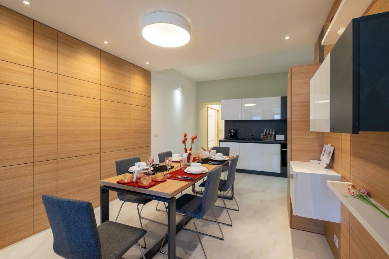 Vitosha Blvd Luxury 2-bedroom, 2-bathroom With Balcony *